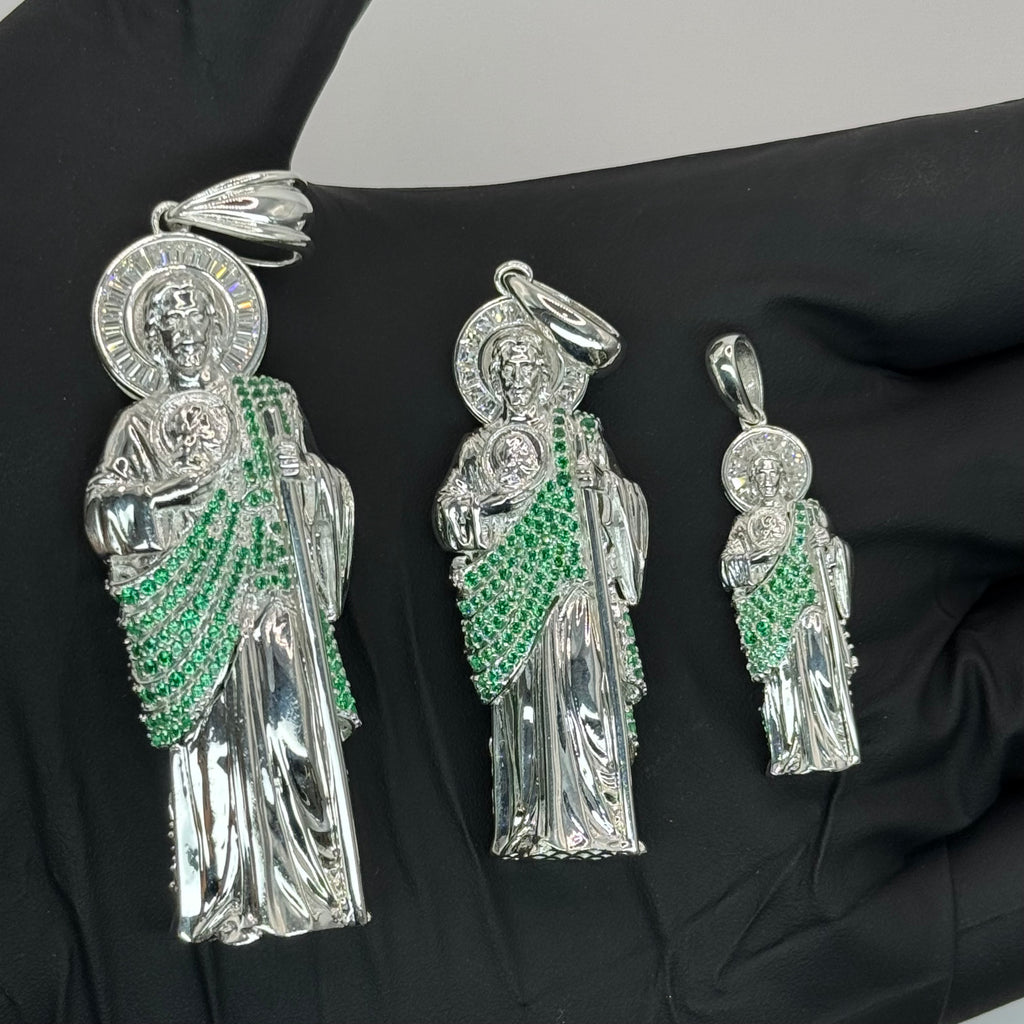 GREEN SAN JUDITAS 3D PENDANT image 2