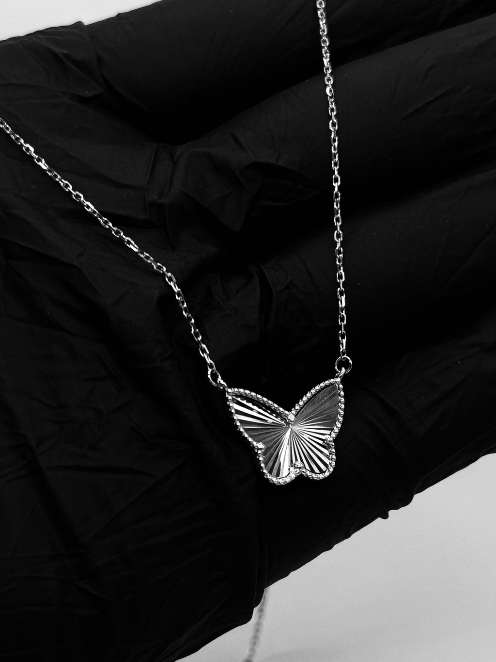 BUTTERFLY NECKLACE image 1