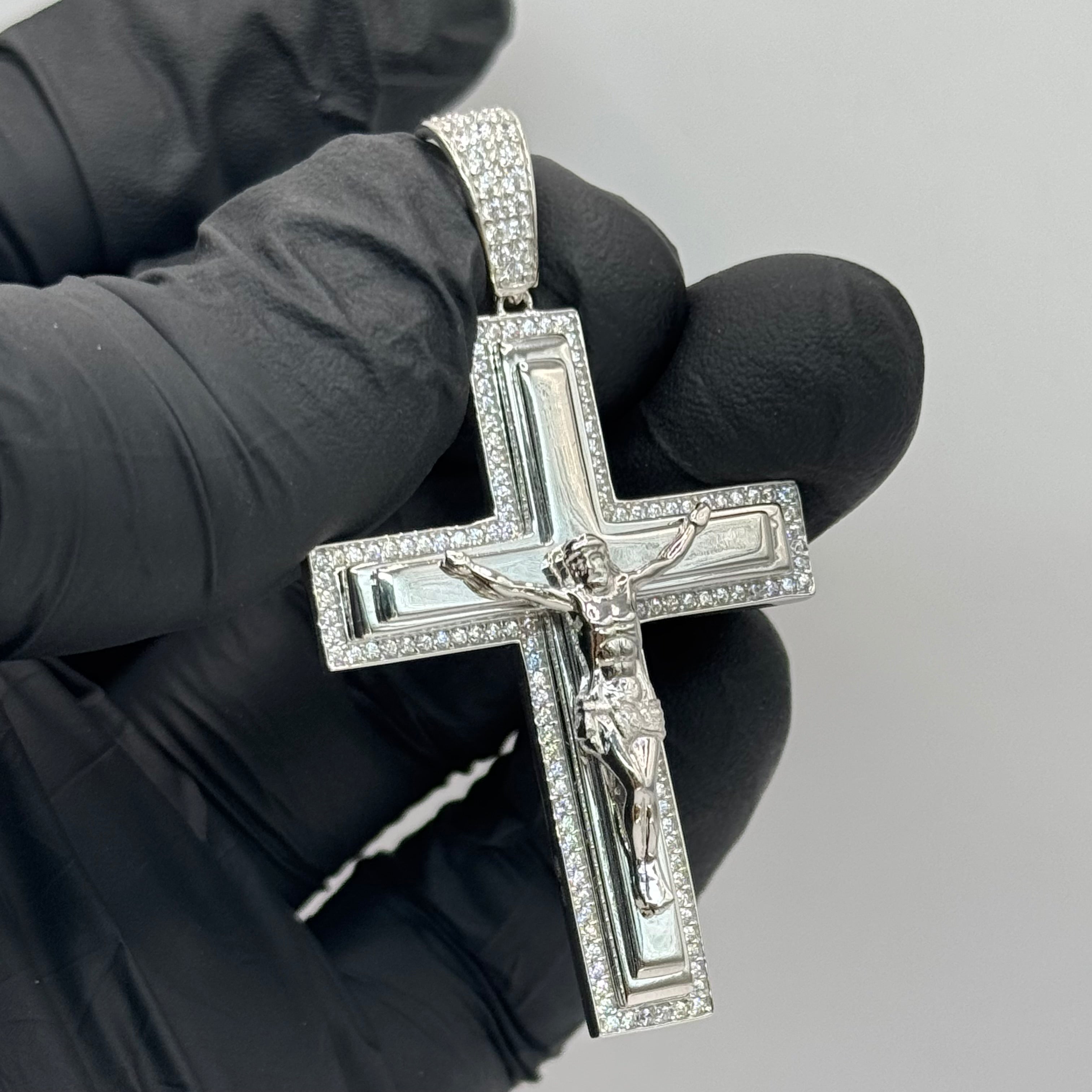 DIVINE CRUCIFIX PENDANT image 1