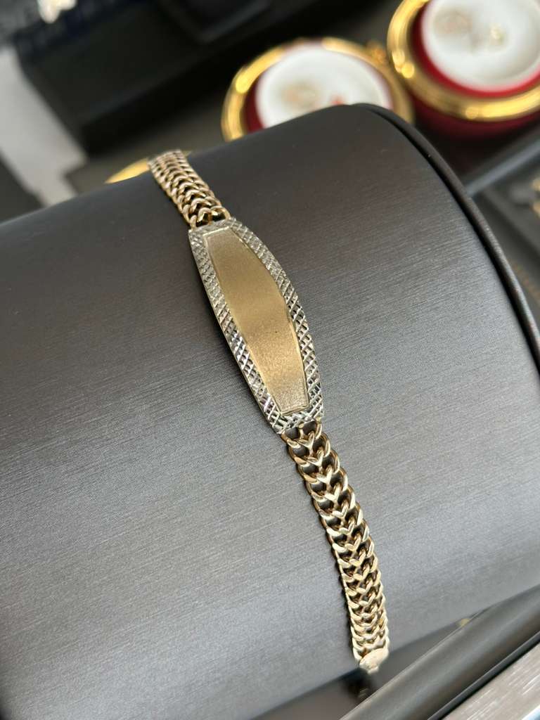 14K GOLD BRACELET PETATILLO CON LETRAS EN ORO