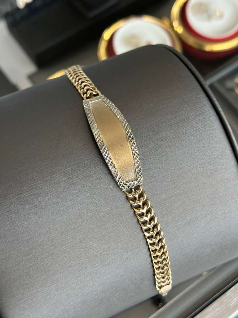 14K GOLD BRACELET PETATILLO CON LETRAS EN ORO