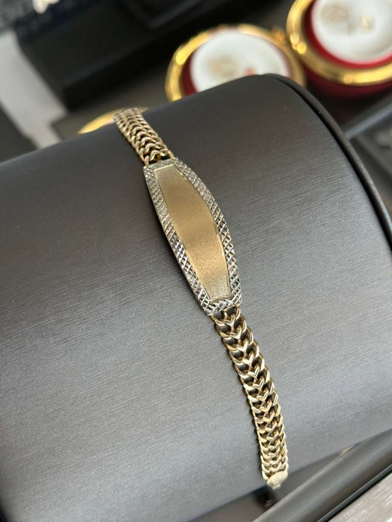 14K GOLD BRACELET PETATILLO CON LETRAS EN ORO