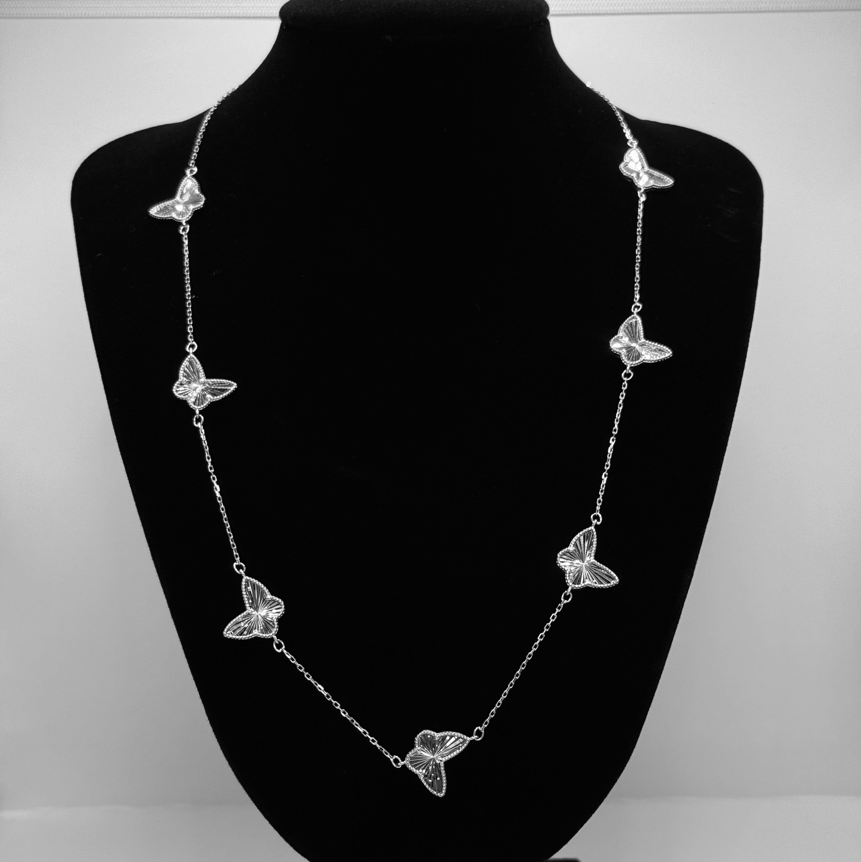 BUTTERFLY FLIGHT NECKLACE image 1