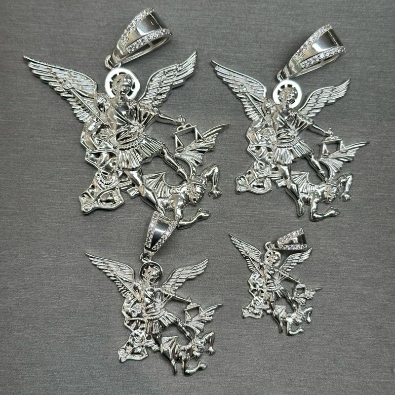 SAN MIGUEL ARCANGEL & CZ STONE PENDANT NECKLACE - SILVER 925