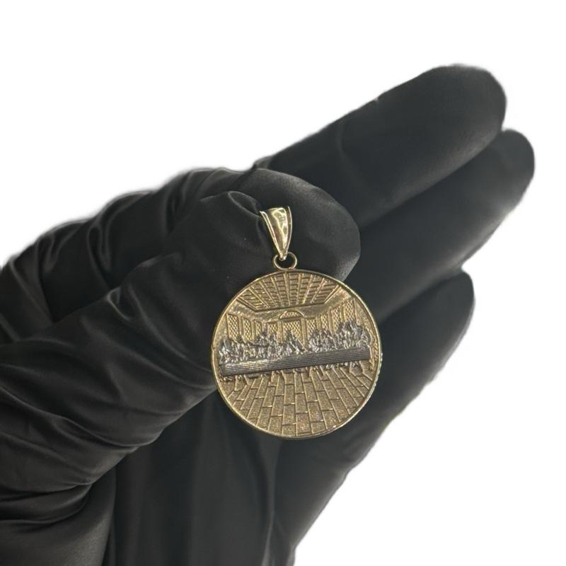 14K Gold Santa Cena Pendant 37mm - Handcrafted Religious Jewelry for Festive image 3