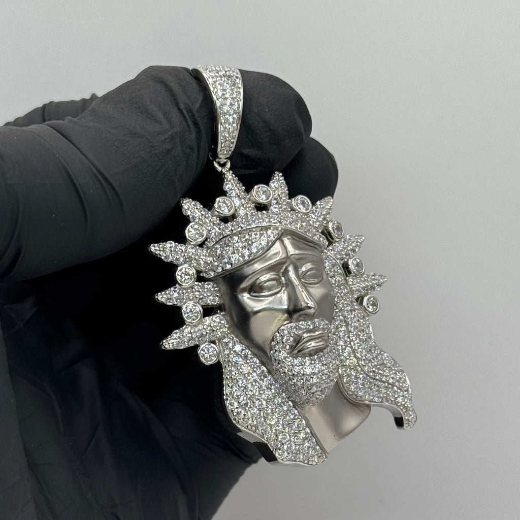 JESUS PENDANT image 1